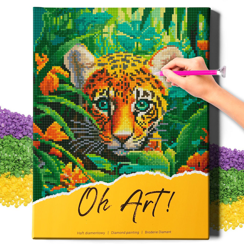 
                      
                        5D Diamond Painting Set 30x40 mit Rahmen – Tiger in den Blättern
                      
                    